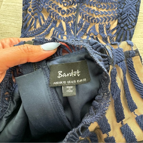 BARDOT Revolve Alice Dress Nacy Blue Tan MIDI Dress Size Small - Picture 9 of 13